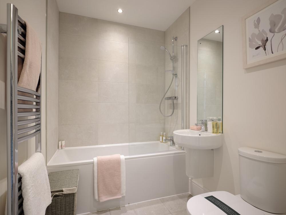 The Hadleigh - Bathroom