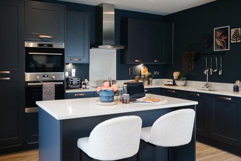 undefined, Oxford Lifestyle M42 at Emperor Park, Kings Moat Garden Village Basilica Place CH4