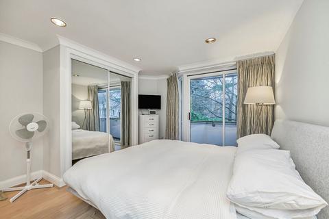 2 bedroom flat to rent, Inner Park Road, London SW19