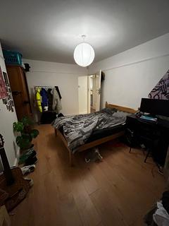 4 bedroom house to rent, Keys Avenue, Bristol BS7