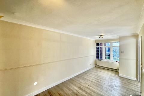 undefined, Atherley Way, Hounslow TW4