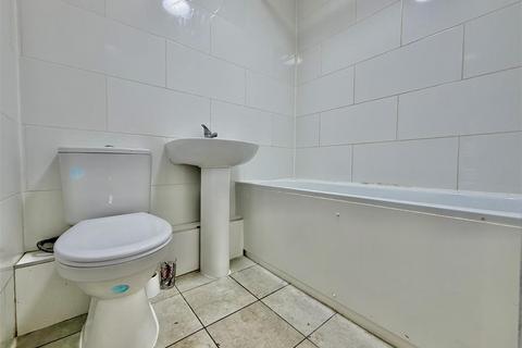 undefined, Atherley Way, Hounslow TW4