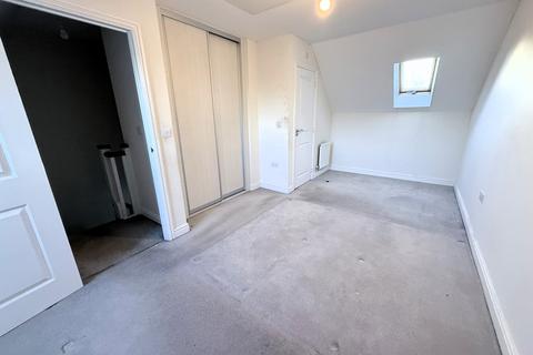 4 bedroom semi-detached house for sale, Homington Avenue, Coate, Swindon, SN3