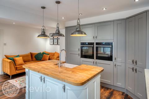 2 bedroom semi-detached house for sale, Willows Lane, Rochdale, OL16