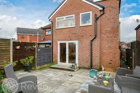 3 bedroom semi-detached house for sale, Willows Lane, Rochdale, OL16