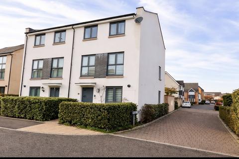 3 bedroom semi-detached house for sale - Wood Street, Patchway, BS34