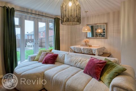 3 bedroom semi-detached house for sale, Dairy House Close, Rochdale, OL16