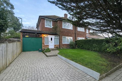 undefined, 3 Bedroom House To Let - HP11