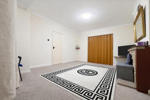 undefined, 3 Bedroom House To Let - HP11