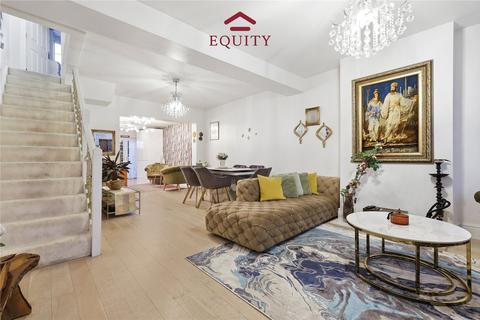 2 bedroom terraced house for sale, Lincoln Road, Enfield, EN1
