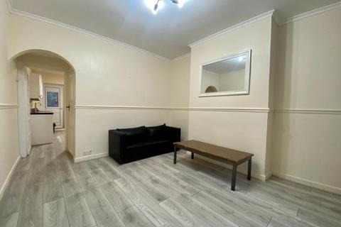 undefined, Mitcham CR4