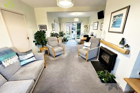 3 bedroom semi-detached house for sale, Nightingale Road, Blackrod, BL6 5DX