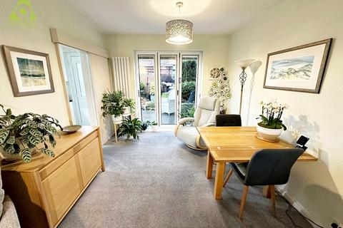3 bedroom semi-detached house for sale, Nightingale Road, Blackrod, BL6 5DX