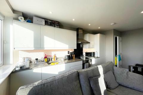 2 bedroom flat for sale, Southchurch Road, Southend On Sea SS1