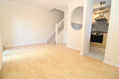 1 bedroom semi-detached house to rent, Lake View