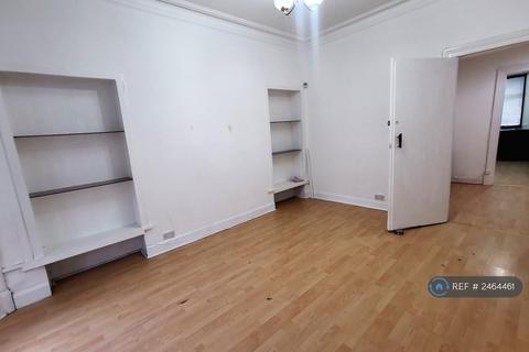 2 bedroom flat to rent, Walker Street, Paisley, PA1