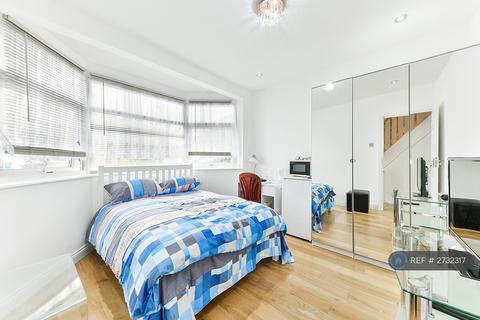 undefined, Stayton Road, Sutton, SM1