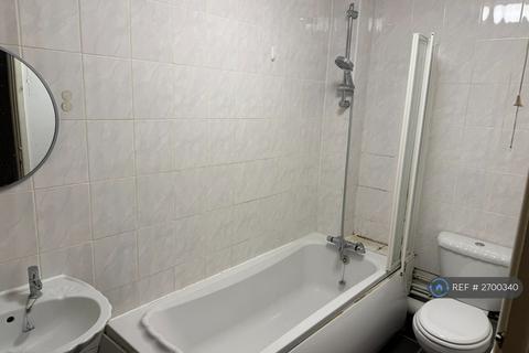 1 bedroom flat to rent, Colwyn Road, Northampton, NN1