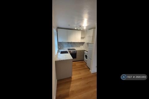 Addlestone Park, Addlestone, KT15