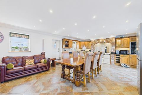 4 bedroom detached house for sale, Haverfordwest, SA62