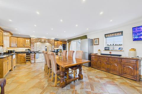 4 bedroom detached house for sale, Haverfordwest, SA62