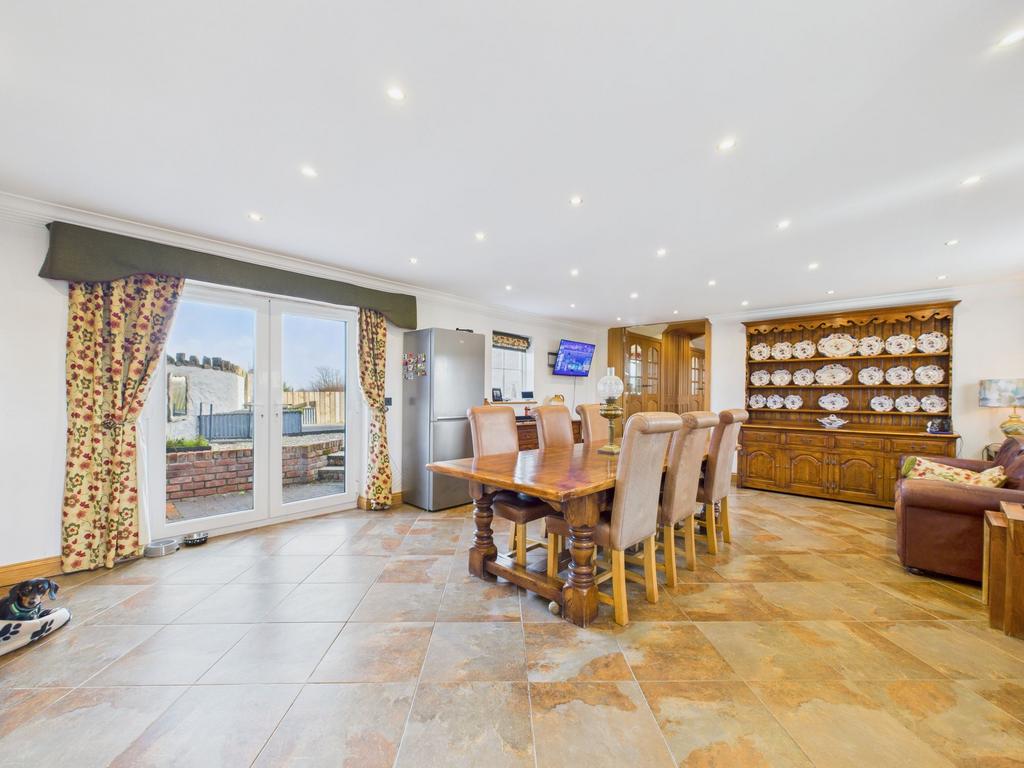 Kitchen Breakfast Room