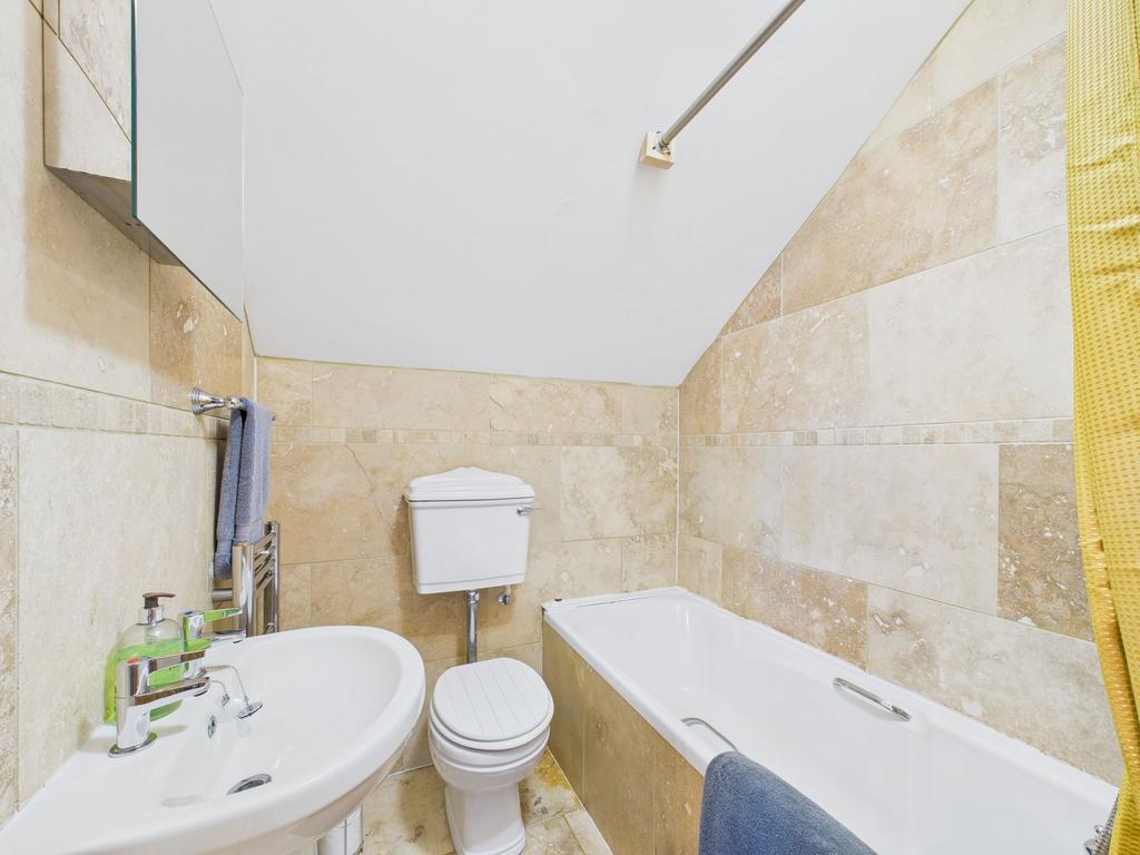 En Suite 2