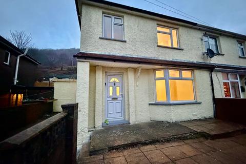 3 bedroom semi-detached house for sale, Tribute Avenue, Cwmcarn, NP11