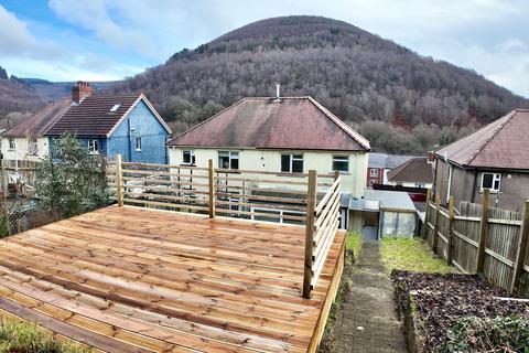 3 bedroom semi-detached house for sale, Tribute Avenue, Cwmcarn, NP11