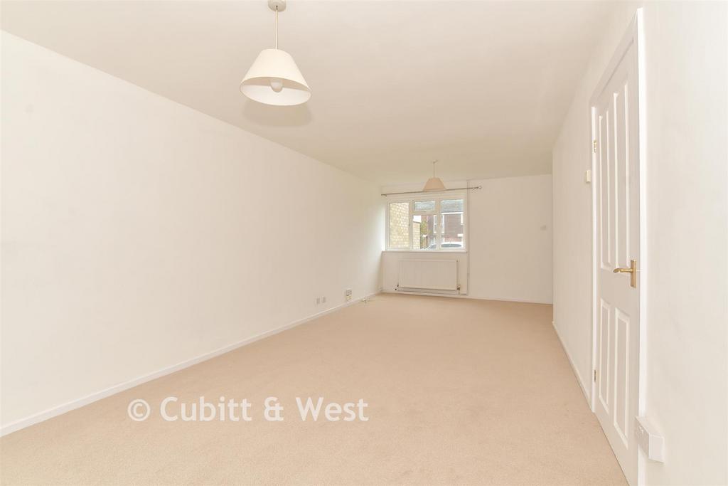 Lounge/ Dining Room