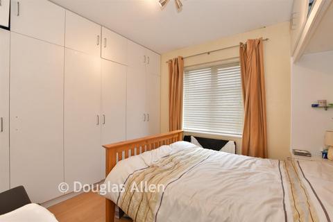 undefined, Heathfield Park Drive, Chadwell Heath, Essex
