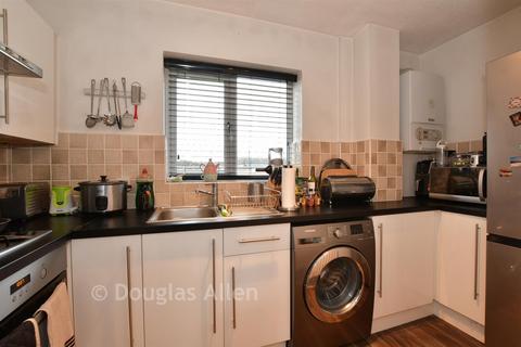 undefined, Heathfield Park Drive, Chadwell Heath RM6