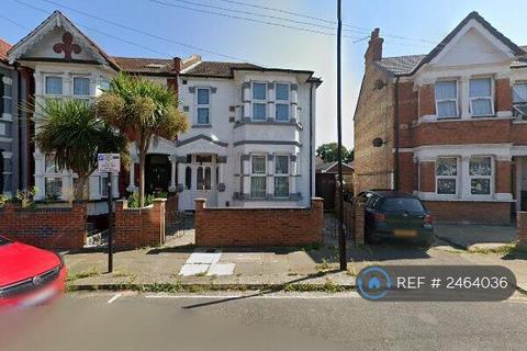 undefined, Avonwick Road, Hounslow, TW3