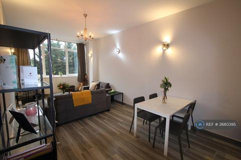 1 bedroom flat to rent, Church Road, Ashford, TW15