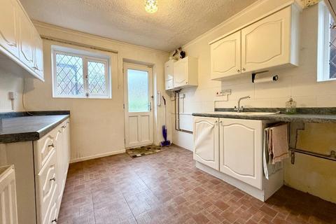undefined, Catsbrook Road, Runfold, Luton, Bedfordshire, LU3 2ET