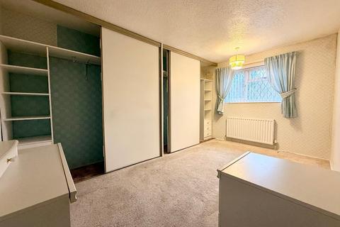 undefined, Catsbrook Road, Runfold, Luton, Bedfordshire, LU3 2ET
