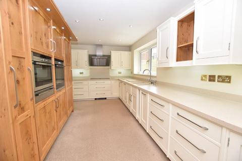 3 bedroom bungalow for sale, Butts Grove, Clitheroe, BB7 2PJ