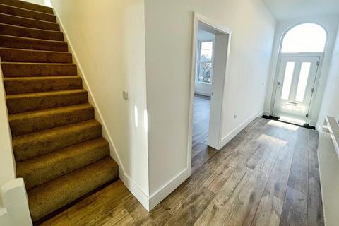5 bedroom terraced house to rent, Chorley Old Road, Heaton, Bolton