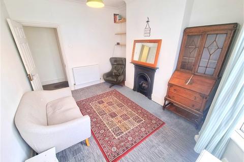 2 bedroom flat to rent, Caistor Park Road, Stratford