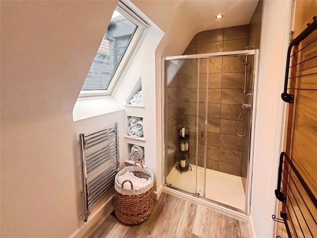 Ensuite