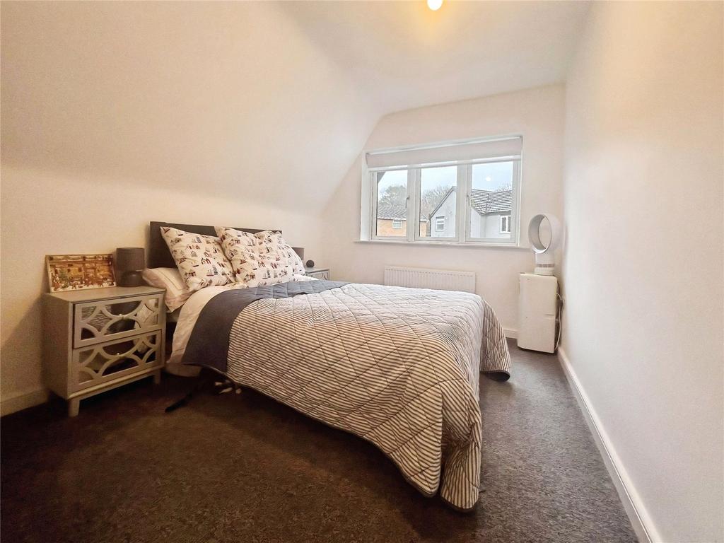 Bedroom 2 (Front)