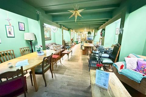 Retail property (high street) for sale, 4 Ravendale St Scunthorpe DN15 6NE