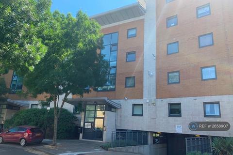 1 bedroom flat to rent, Fishguard Way, London, E16