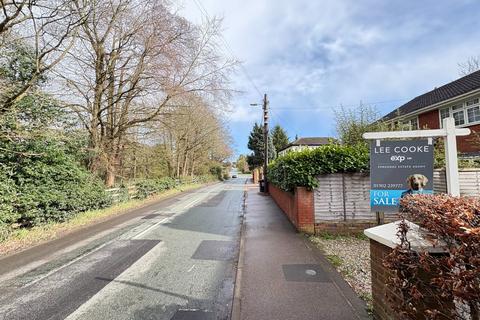 undefined, Wood Road, Wolverhampton WV8
