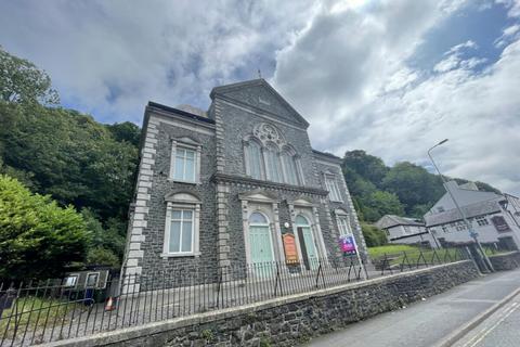 High Street, Bangor, Gwynedd, LL57