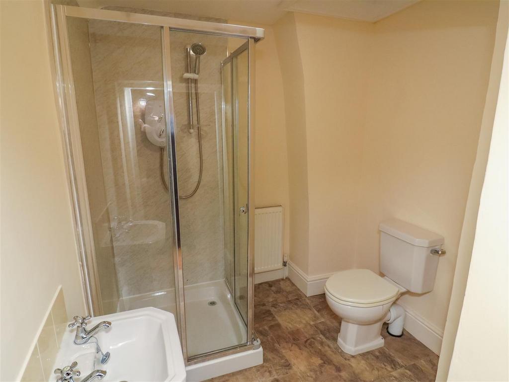 Bedroom Six En-suite