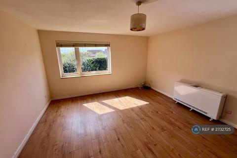 2 bedroom maisonette to rent, Havelock Court, Warsash, Southampton, SO31