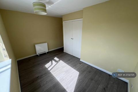 2 bedroom maisonette to rent, Havelock Court, Warsash, Southampton, SO31
