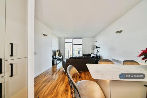 2 bedroom flat to rent, New River Avenue, London, N8