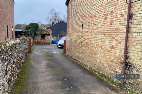 2 bedroom end of terrace house to rent, High Street, Bury St. Edmunds, IP28